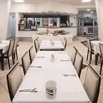 Metropol Cb Готель 3*