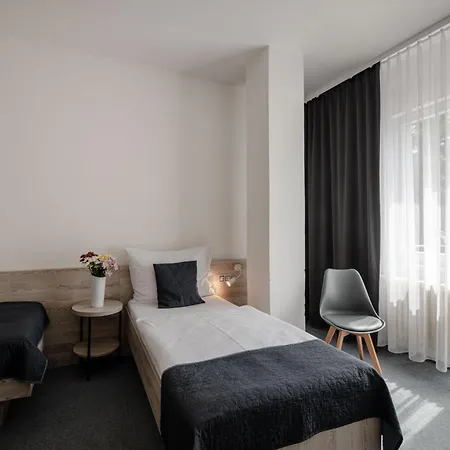 Hotel Metropol Cb 3*