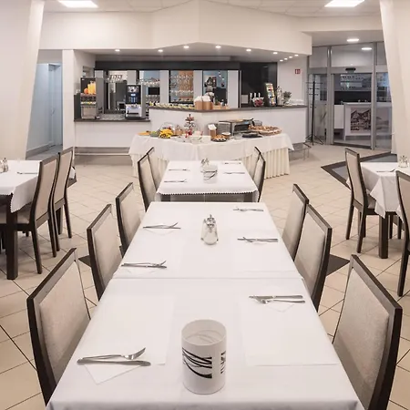 Metropol Cb Hotel 3*