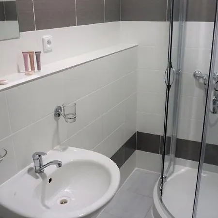 Metropol Cb 3* Τσέσκε Μπουντεγιόβιτσε
